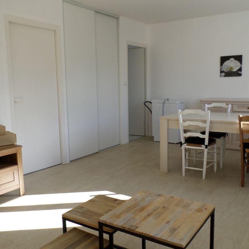 Location Appartement 2 pièces 43m² LA ROCHE SUR YON 85000 - Photo 1