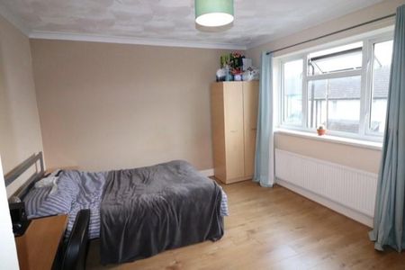 5 bedroom house to rent - Photo 3