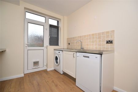 22, Moorland Close, Gildersome, Morley, Leeds, LS27 7DH - Photo 5