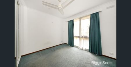 Tranquil Court Location for this 3 Bedroom Residence - Photo 5