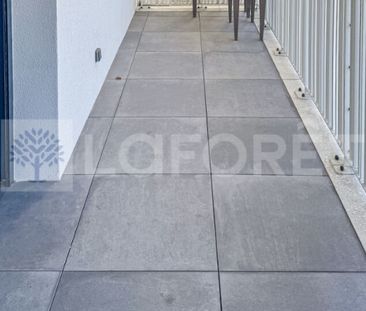COLLONGES SOUS SALEVE - T1 33.67 m2 Meublé + TERRASSE + PLACE EN SO... - Photo 1