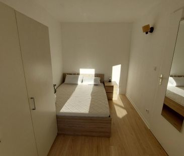 En hyper centre, Rue de Vesle, un appartement meublé type 1 avec ba... - Photo 6