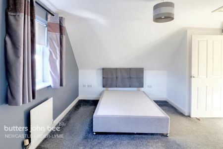 2 bedroom maisonette to rent - Photo 5