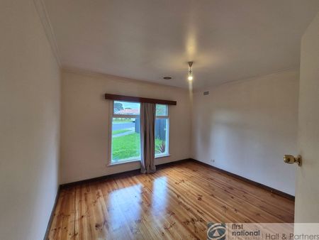 11 Michael Court, Springvale - Photo 4