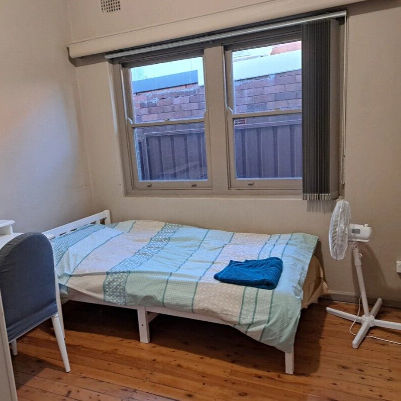 Hurstville - Photo 1