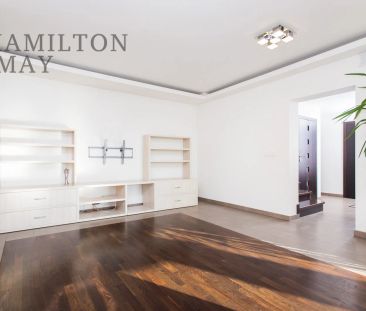 Przestronny dom z czterema sypialniami położony na malowniczej, pię... - Photo 3