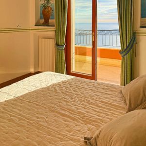 LOCATION - SUPERBE APPARTEMENT MEUBLÉ, VUE MER - Photo 2