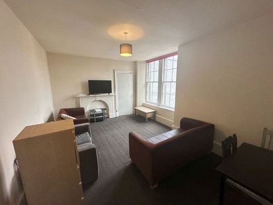 TR Nethergate Flatshare, Dundee - Photo 1