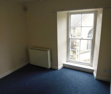 Long Street, Dursley - Photo 3