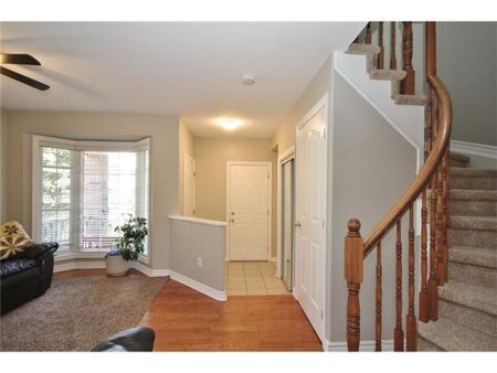 For Lease - 24 Wallsend Avenue, Kanata, Ontario - Photo 3