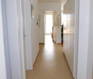 Ruhige 3.5-ZW à 70 m2 im EG mit sonnigem Balkon - Photo 4