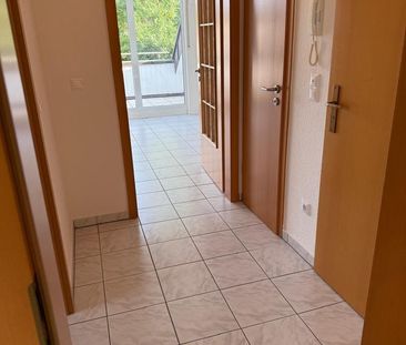 Gepflegte Wohnung inkl. Stellplatz, Küche und Kellerraum - Foto 1