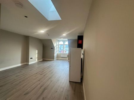 Studio to rent - Photo 2