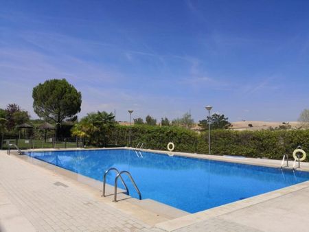 4 room luxury Apartment for rent in San Sebastián de los Reyes, Spain - Photo 3