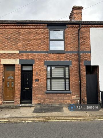 1 bedroom in a house share to rent - Photo 3