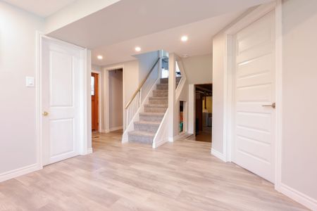 For Lease - 670 Victoria Street, London East, Ontario - Photo 3