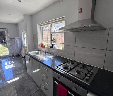 Room in a Shared House, Elizabeth Road, N15 - Photo 6