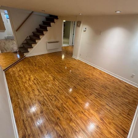 GRAND 6 1/2 à louer - Photo 3