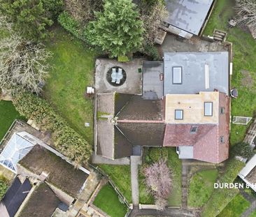 Graylands, Theydon Bois - Photo 1