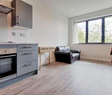 Coldhams Lane, Cambridge, CB1 - Photo 1