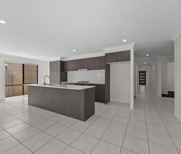 111 Benezet St, Augustine Heights QLD 4300 - House For Rent | Domain - Photo 6