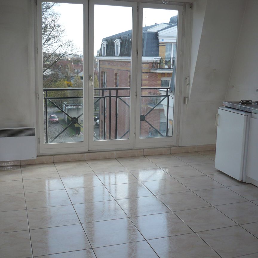 T2 EN RESIDENCE SECURISEE AVEC PARKING SECURISE - Photo 1