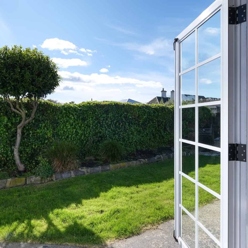 Warm, Stylish, and Spacious - Photo 1