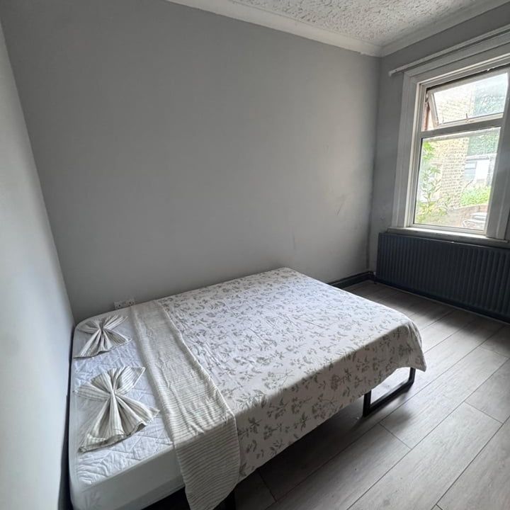 Room in a Shared House, Derby Road, E7 - Photo 1