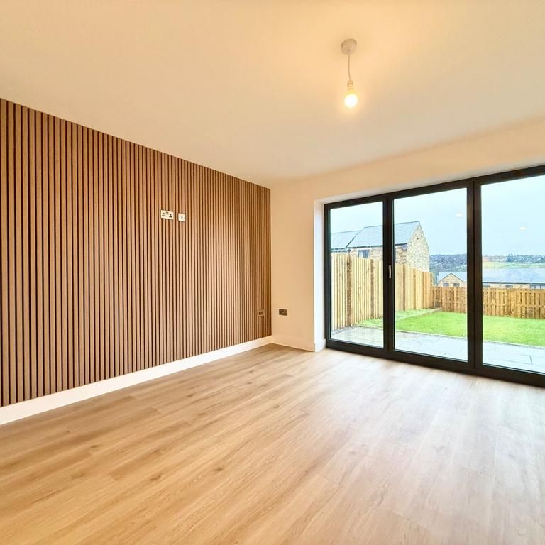 3 bedroom semi-detached house to rent - Photo 1