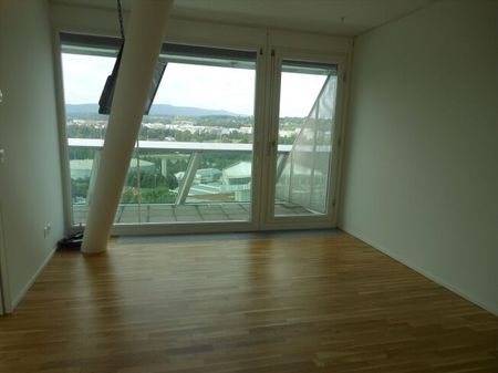 A crystal of steel and glass - Foto 2