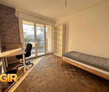 Location Appartement 4 pièces 75m² RENNES 35000 - Photo 4