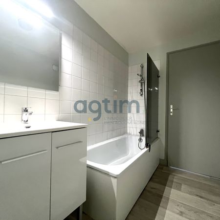 Location Appartement 1 pièce 22m² LA ROCHE SUR YON 85000 - Photo 4