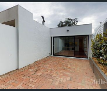 Victorian Charm With Modern Comfort - Photo 6