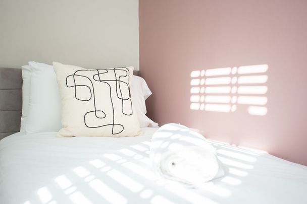 Lydia Terrace - Photo 1