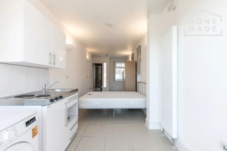 Greenford Avenue, W7 - Photo 2