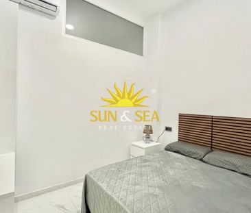 1 BEDROOM HOLIDAY APARTMENT - TORREVIEJA - Foto 5