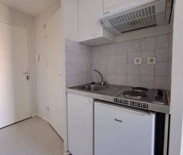 STUDIO – Facultés – Dijon – Résidence avec gardien et Buanderie - Photo 1