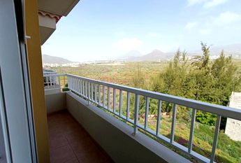 Se alquila en Buzanada apartamento de 2 dormitorios