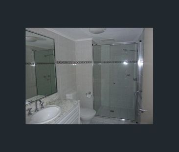 6th floor, north-east corner apartment with harbour-view and parkin... - Photo 5