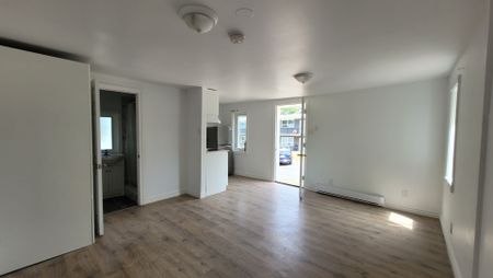 For Lease - 280 RIVER Road Unit# D04, Wasaga Beach, Ontario - Photo 2