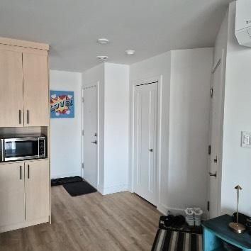 Logement 3 1/2, inclus 5 éléctros+internet - Photo 4