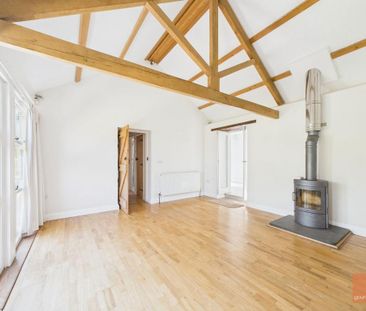 2 bedroom barn conversion to rent - Photo 4