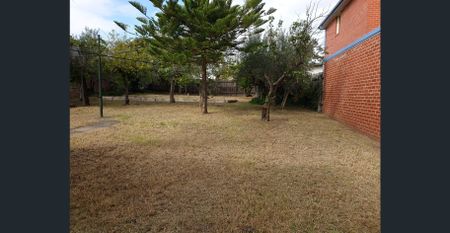 GREAT FAMILY HOME WAITING FOR YOU - Photo 3