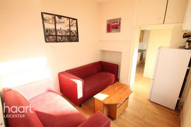 4 bedroom terraced house to rent - Photo 1