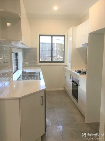 Modern 3 Bedroom Townhouse - Photo 5