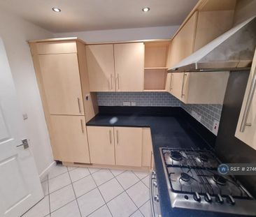 3 bedroom end of terrace house to rent - Photo 5