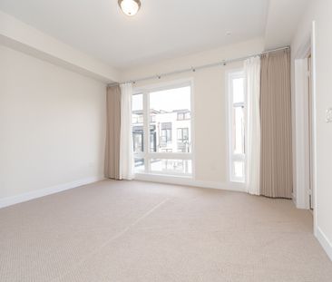 For Lease - 28 Credit Lane, Richmond Hill, Ontario - Photo 5