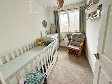 Wade Court, Cheltenham, GL51 - Photo 2