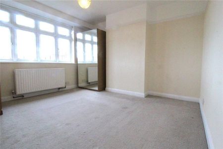 3 bedroom detached house to rent - Photo 3