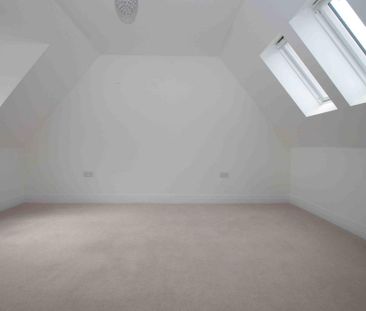 4 bedroom detached house to rent - Photo 4